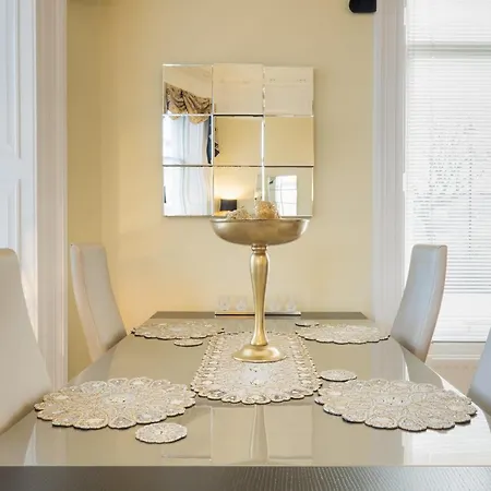Marks At The Manor Luxury Riverside Apartments - Sleeps Up To 4, With Parking And Sky Tv Aberdeen Extérieur photo