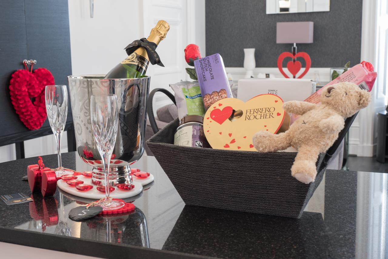 Marks At The Manor Luxury Riverside - Sleeps Up To 4, With Parking And Sky Tv Aberdeen